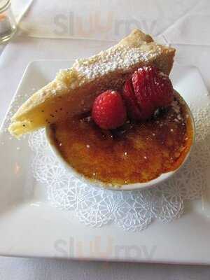 Heirloom Cafe Bistro