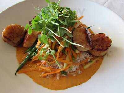 Heirloom Cafe Bistro