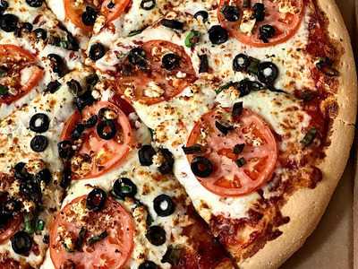 Dino's 2 For 1 Pizza