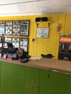 Old Greenhouse Ice Cream Shop