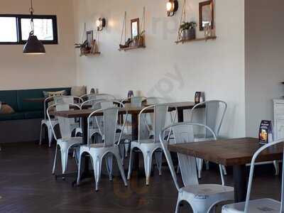 North Docks Kitchen & Drinks