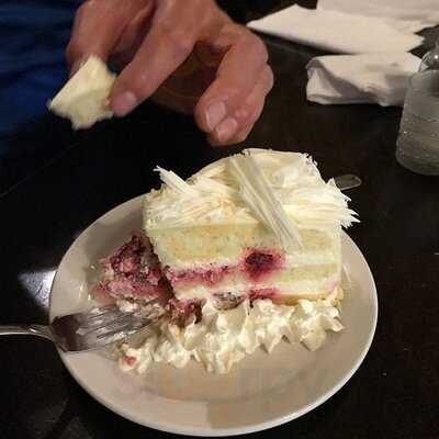 Elk & Finch Coffee Pub