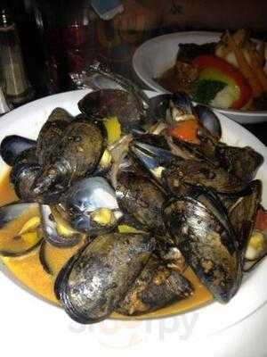 Elk & Finch Coffee Pub