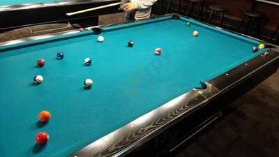 Chicago Pub & Billiards
