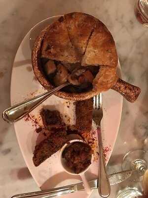 Pomodoro Trattoria & Wine Bar