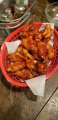 Lino's Pizza Parlour