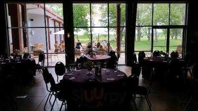 The Vines Restaurant At Coopers Hawk Vineyards