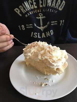 Lane's Privateer Inn