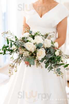 Oscar's Liverpool Flowers, Gifts, And Such