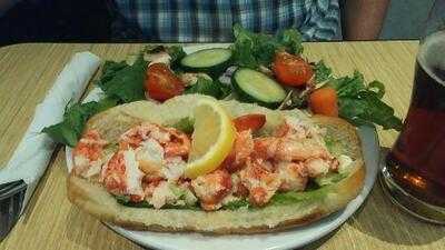 Beaches Bar And Cafe