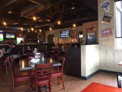 Chuck's Roadhouse Bar And Grill