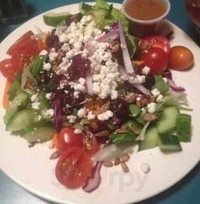 Royals Restaurant Dining Lounge