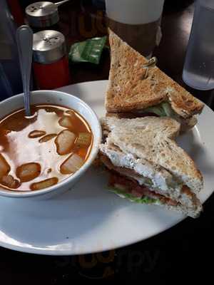 Zia's Cafe And Grill