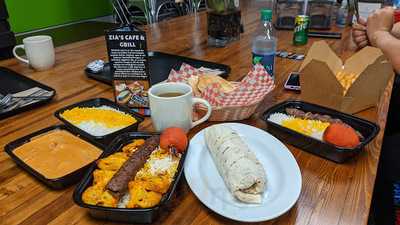 Zia's Cafe And Grill