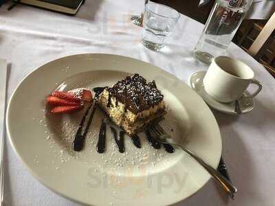 Villa Conti Oak Heights Estate Winery