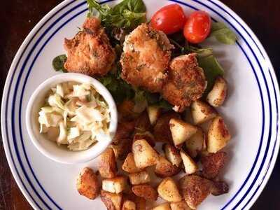 Danena's Bakery & Bistro