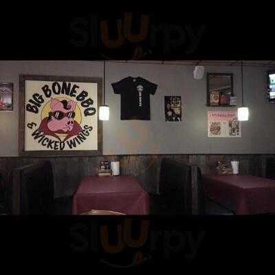 Big Bone Bbq & Wicked Wings - Maple