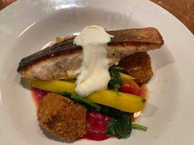 Pelican Seafood Market And Grill