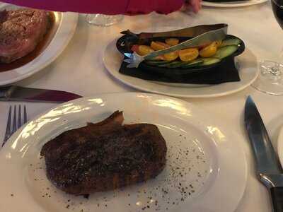 Vintage Chophouse & Tavern