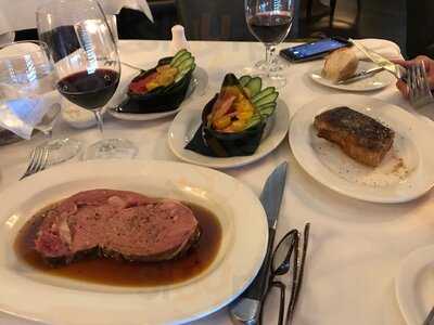 Vintage Chophouse & Tavern