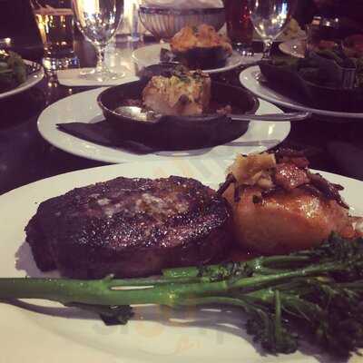 Vintage Chophouse & Tavern