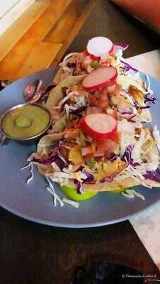 Tres Carnales Taqueria