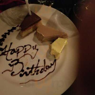 Carver's Steakhouse & Lounge