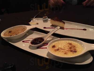 Carver's Steakhouse & Lounge