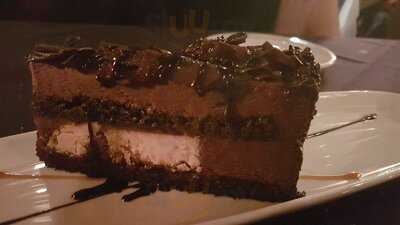 Carver's Steakhouse & Lounge