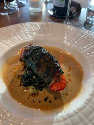 Canoe Restaurant & Bar