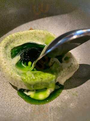 Canoe Restaurant & Bar