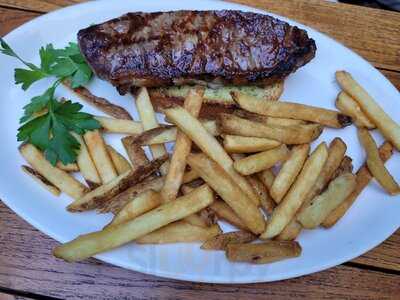 Gotham Steakhouse & Cocktail Bar