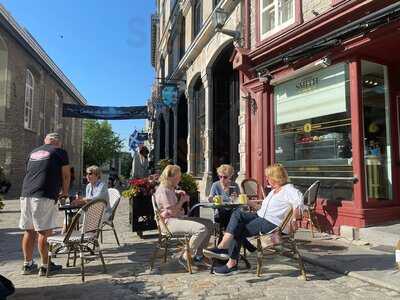 Cafe La Maison Smith Place-royale