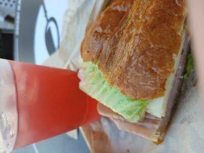 Cafe La Maison Smith Place-royale