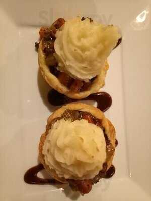 James Joyce Irish Pub