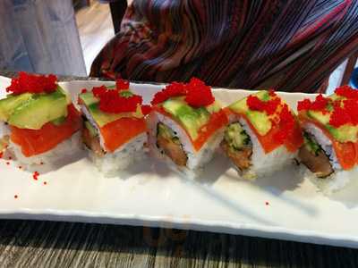 Tobiko Sushi
