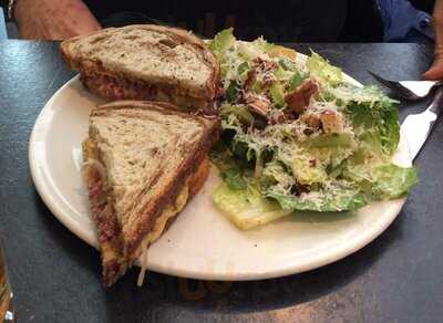 The Grove Pub & Restaurant