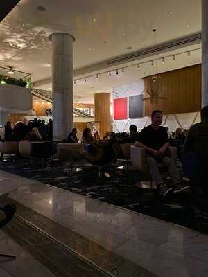 The Lobby Lounge And Rawbar