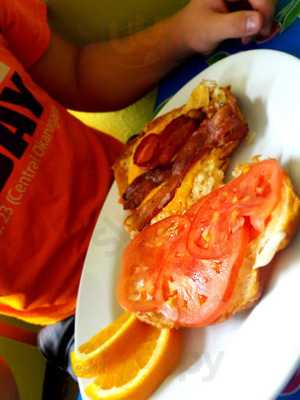 Sunflower Organics & Deli