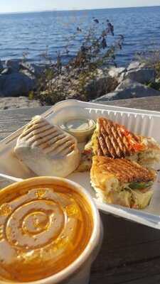 Sunflower Organics & Deli