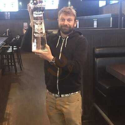 The Canadian Brewhouse (calgary Mahogany)