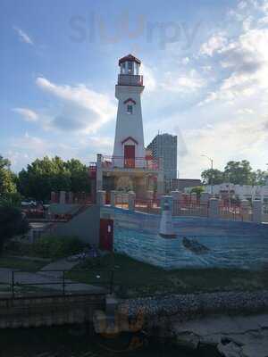 Pump House Grille Co