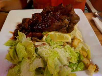 Pump House Grille Co