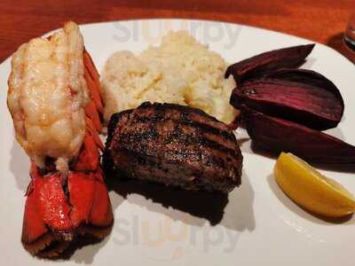 The Keg Steakhouse + Bar - Ottawa Market