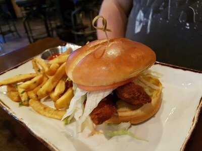 Edith And Arthur Public House