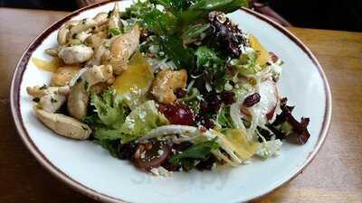 Edith And Arthur Public House