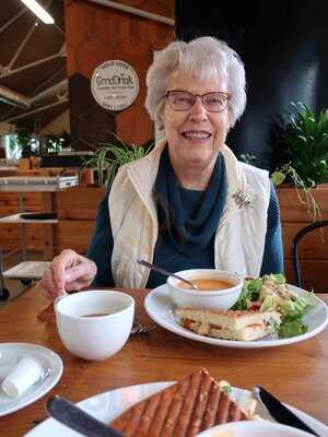 Fry's Corner Beestro