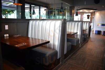 Spice 72 Indian Restaurant & Lounge