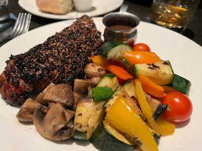 The Keg Steakhouse + Bar - Place Ville Marie