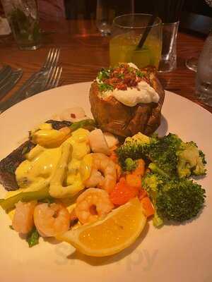 The Keg Steakhouse + Bar - Vieux Montreal